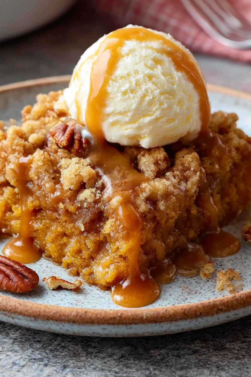 Pioneer Woman Inspired Pumpkin Dump Cake: Easy 4-Ingredient Recipe